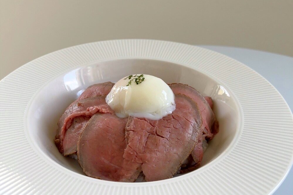 ローストビーフ丼（週末限定）